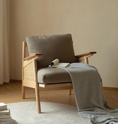 Casa Mobiliário Geral Lounge Nórdico Sofá de madeira cadeira com travesseiro de penas natural tecido de rotão cadeira de madeira maciça