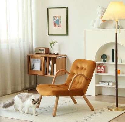 Assento de braço Nordic Lounge Sofá de madeira Cadeira de lazer Madeira maciça Cadeira de sofá de lã de cordeiro artificial com apoio de braço Desenhos personalizados