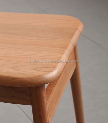 Cadeira de jantar de madeira maciça com estilo de design moderno para móveis de sala de jantar em Café Restaurante e design simples nórdico