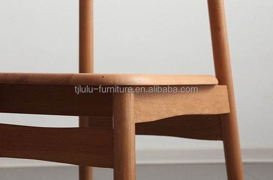 Cadeira de jantar de madeira maciça com estilo de design moderno para móveis de sala de jantar em Café Restaurante e design simples nórdico