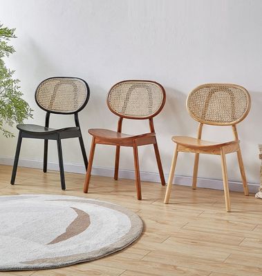 Cadeira de jantar de rotão de estrutura de madeira de design moderno para mobiliário de restaurante
