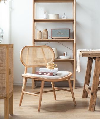 Cadeira de jantar de madeira maciça moderna de estilo japonês Design para interiores e restaurantes modernos