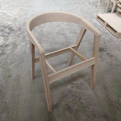 Mobiliário de restaurante Cadeira de jantar de madeira estilo nórdico PU / Tecido de couro estofado Cadeira de madeira moderna para restaurante