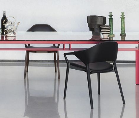 Nordic Design Modern Solid Wood Leather Sala de Jantar Cadeira de Restaurante em Branco/Negro/Vinho Vermelho/Vermelho para Assentos Robustos 2023