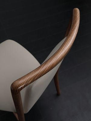 Casa Móveis Geral Design italiano Moderno Madeira Sólida PU Cama Sala de jantar Cadeira de restaurante com apoio de braço