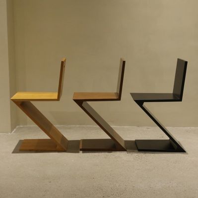 Embalagem de correio N Estilo nórdico moderno Z Cadeiras empilhadas de madeira para móveis domésticos na sala de jantar de restaurantes e cafés