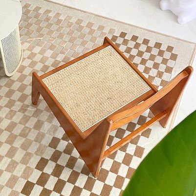 Cadeira de lazer Sofá de rotão tecido de madeira Cadeiras de madeira natural/preta/noz/cerveja para sala de estar de design