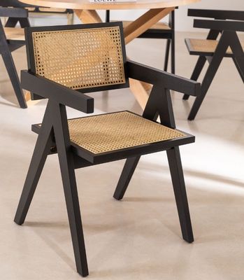 Customize Material de cobertura de rotin natural resistente cadeira de jantar de madeira sólida moderna para restaurante hotel