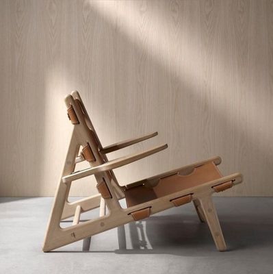 Poltrona de couro de acabamento de nitrolacquer para sala de estar moderna e confortável