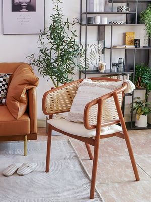 Cadeiras de refeição de madeira maciça de rotão de design japonês para restaurantes e salas de jantar 2023