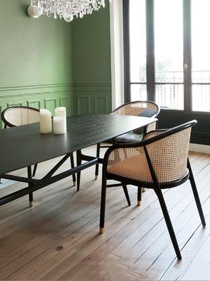Poltrona chique simples de couro PU / tecido e rotão Refeição Mobiliário de sala de estar Restaurante Cobertura estilo japonês Cadeira de madeira moderna