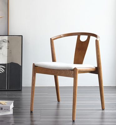 Embalagem de correio N Mobiliário de sala de jantar Moderno Madeira Sólida PU Couro/Tecido Cadeira empilhada para restaurante e sala de estar