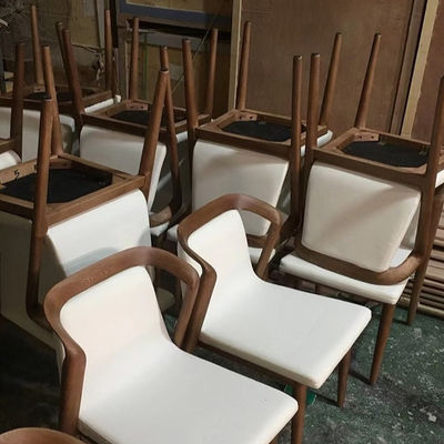 Branco/marrom Design Nórdico Moderno Cadeiras de Restaurante Modelo Madeira Sólida PU Cadeira de Couro Sala de Jantar