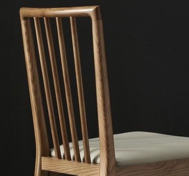 Cadeira de lazer Restaurante Cadeira de jantar de madeira maciça com design e estofamento