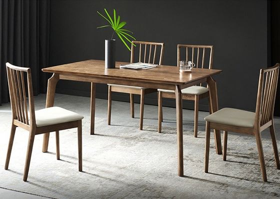 Cadeira de lazer Restaurante Cadeira de jantar de madeira maciça com design e estofamento