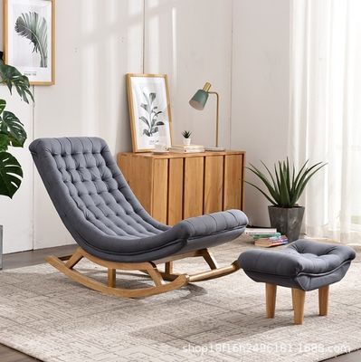 Mobiliário moderno de sala de estar de hotel nórdico Sofá único Cadeira de madeira maciça Veludo / PU Couro em estilo popular