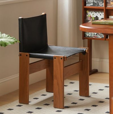 Cadeira de jantar italiana clássica de luxo moderna de cera de óleo de couro de madeira para mobiliário de sala de estar dentro de embalagem de correio N