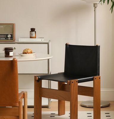 Cadeira de jantar italiana clássica de luxo moderna de cera de óleo de couro de madeira para mobiliário de sala de estar dentro de embalagem de correio N