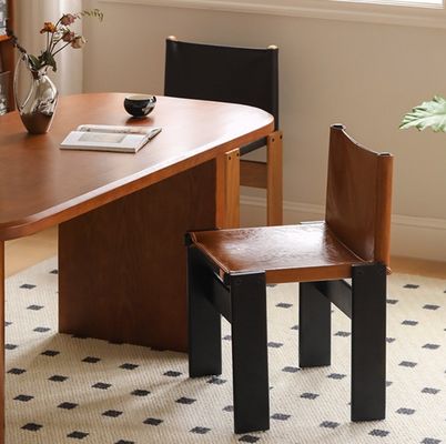 Cadeira de jantar italiana clássica de luxo moderna de cera de óleo de couro de madeira para mobiliário de sala de estar dentro de embalagem de correio N