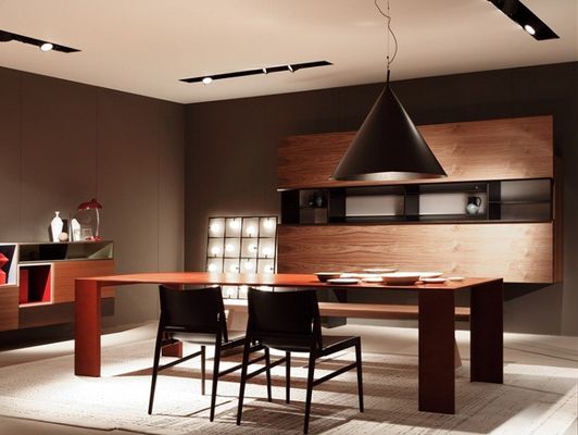 Cadeira de jantar de madeira italiana clássica de luxo moderna Cadeira de café estilo preto/marrom mobiliário de sala de estar de couro PU