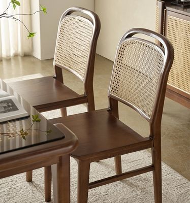 Finish Nitrolacquer Chave de jantar de madeira maciça para design de lazer de Rattan
