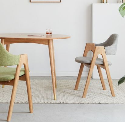 Moderno Design Armazém de madeira Mobiliário doméstico nórdico Cozinha Cadeira de sala de jantar estofada Tecido para restaurante de hotel