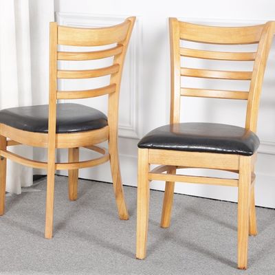 Cadeira de jantar de madeira maciça de design nórdico para mobiliário de restaurante