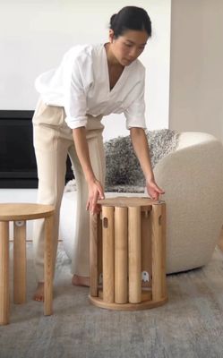 Chapéu de madeira de carvalho vermelho empilhável simplesmente projetado cadeira de madeira maciça para móveis de sala de jantar