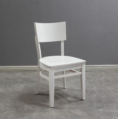 Cadeira de madeira maciça completa em estilo moderno nórdico para restaurantes e lazer familiar