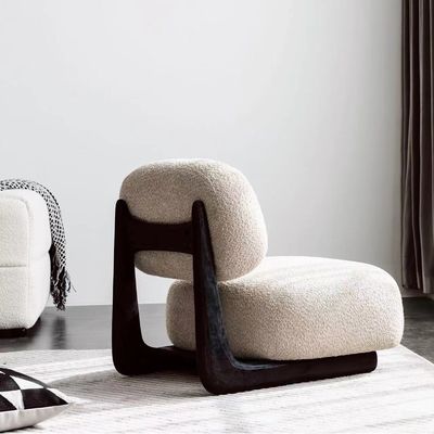 Madeira maciça Lounge de lazer Tecido Mobiliário de sala de estar Sofá Cadeira nórdica 50pcs Sofá de madeira moderna Cadeira estofada Cadeira