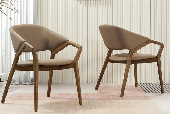 2023 Design Moderno Madeira Sólida PU Leather Sala de Jantar Arm Chair para Cafés Adicionar encanto ao seu restaurante