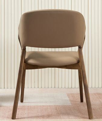 2023 Design Moderno Madeira Sólida PU Leather Sala de Jantar Arm Chair para Cafés Adicionar encanto ao seu restaurante