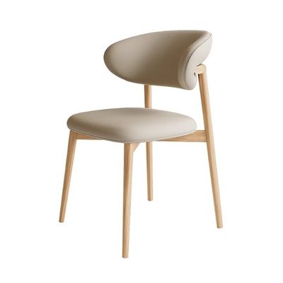 Cadeira de jantar nórdica moderna em madeira maciça e couro de luxo PU para sala de jantar confortável