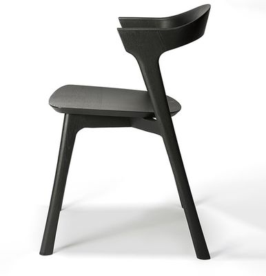 Cadeira de jantar de madeira maciça de estilo moderno europeu para móveis de hotel em madeira de cinza