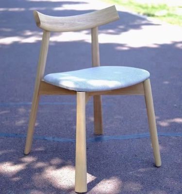 Tecido/Esponja de espuma Material de cobertura paddle estilo nórdico Leisure Café cadeira de jantar Casa cadeira de estofamento cadeira de madeira maciça