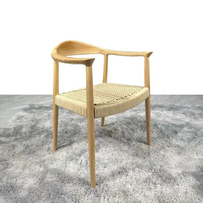 Cadeira de elevador de madeira maciça Cadeira de braço de jantar moderna com assento de corda durável e função de elevador