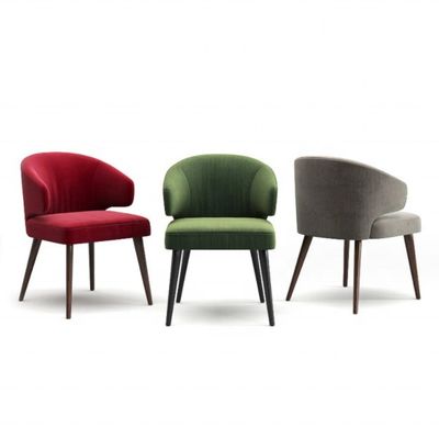 OEM Sim Sala de Jantar Pernas de madeira Poltrona de veludo Assento único Encosto de costas de asa Cadeiras de jantar para móveis de restaurante de luxo