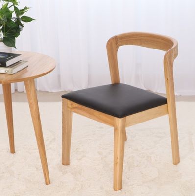 Moderno Design Nórdico Solid Wood PU Leather Sala de Jantar Cadeira com Nitrolacquer Finish e Mail Packing