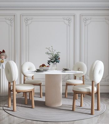 Sala de estar e hotel Assento macio Cadeira de sala de jantar de lã de cordeiro de madeira W47*D48*H79CM com design moderno