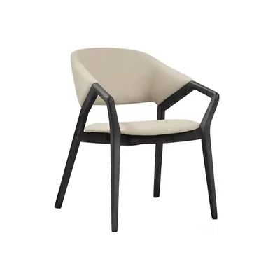 Cadeira de mesa de couro PU de madeira maciça para cafés e restaurantes em estilo nórdico