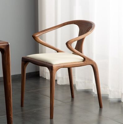 Cadeira de madeira maciça de design nórdico moderno para restaurante Cadeira de sala de jantar de couro PU W51*D57*H80CM Dobrada NO