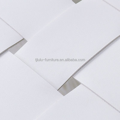 Mobiliário de sala de estar Desenhos personalizados Sofá de salão de madeira dobrável moderno Cadeira com acabamento de nitrolacque