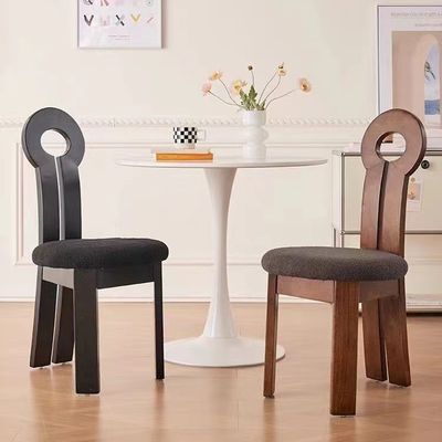 Hotel Restaurante Mobiliário Confortável Cadeira de jantar de madeira maciça com almofada de tecido W40*D47*H90CM