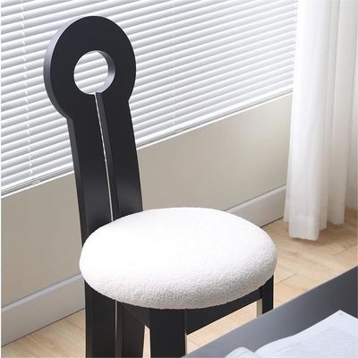 Hotel Restaurante Mobiliário Confortável Cadeira de jantar de madeira maciça com almofada de tecido W40*D47*H90CM