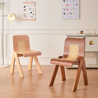 Hotel Restaurante cadeira de jantar de madeira nórdica com acabamento de nitrolacque e moldura de madeira de borracha