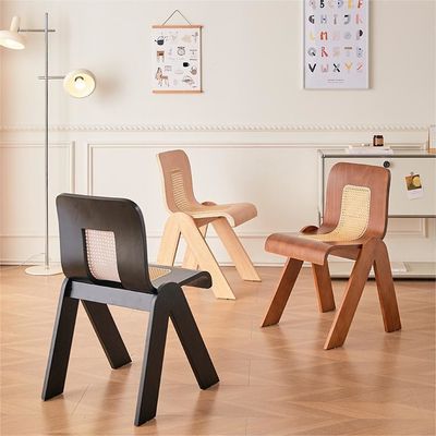 Hotel Restaurante cadeira de jantar de madeira nórdica com acabamento de nitrolacque e moldura de madeira de borracha