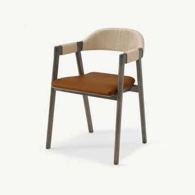 Cadeira de sala de jantar com cordão tecido e acabamento lacado em design de madeira vintage