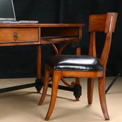 Chave de restaurante de tamanho personalizado Estrutura de madeira de couro suave e espessa Cushion Seat Cadeira de jantar para móveis domésticos