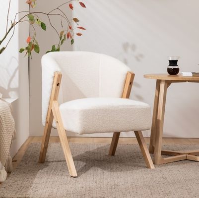 W60*D68*H77CM Mobiliário moderno de sala de estar Cadeira de salão Cadeira de sofá de madeira KD Cadeira de acento de lã de cordeiro tecido branco