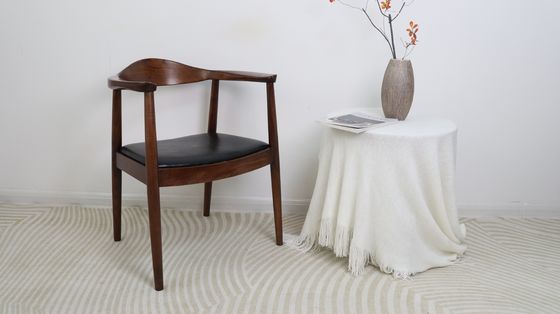 Nitrolacquer Finish Nordic Solid Wood Bracelet Cushion Cadeira para Refeição Hotel Casa Cadeira Presidencial Restaurante Café Loja